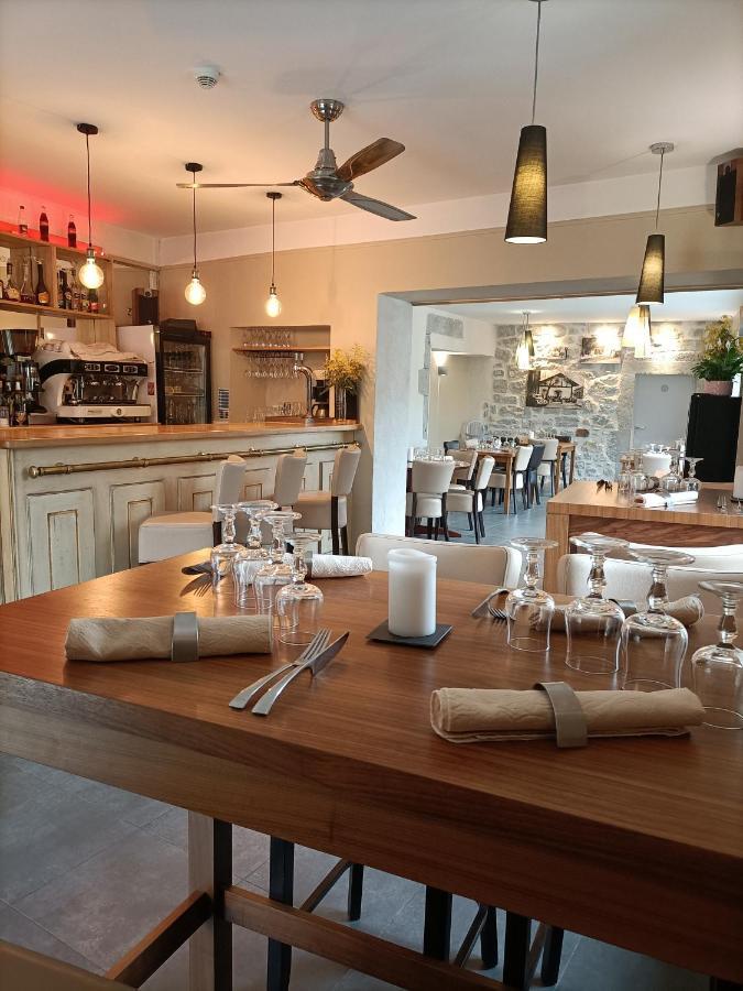 Du Vieux Logis Restaurant 3* Lanas