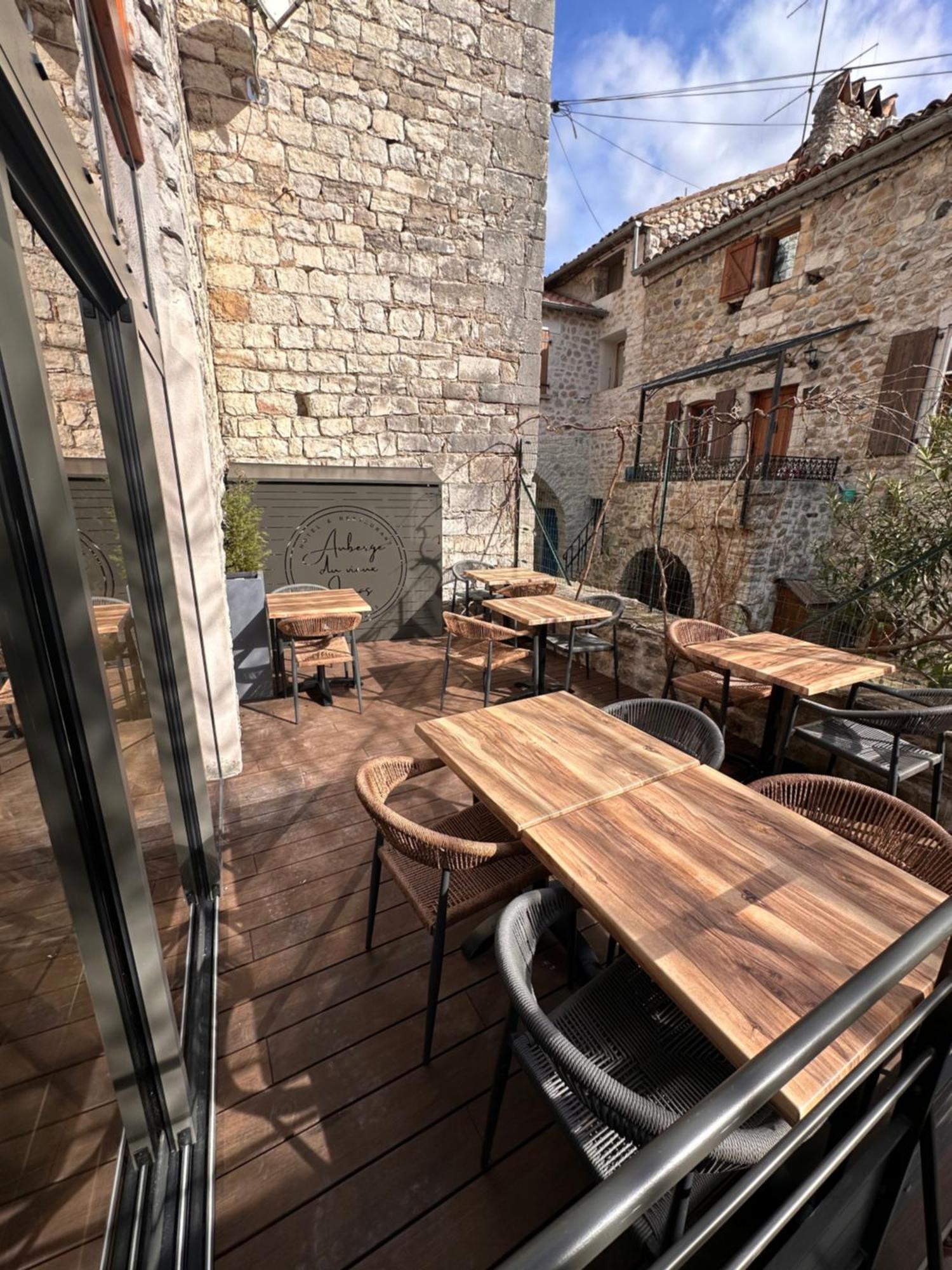 Hotel Du Vieux Logis Restaurant Lanas