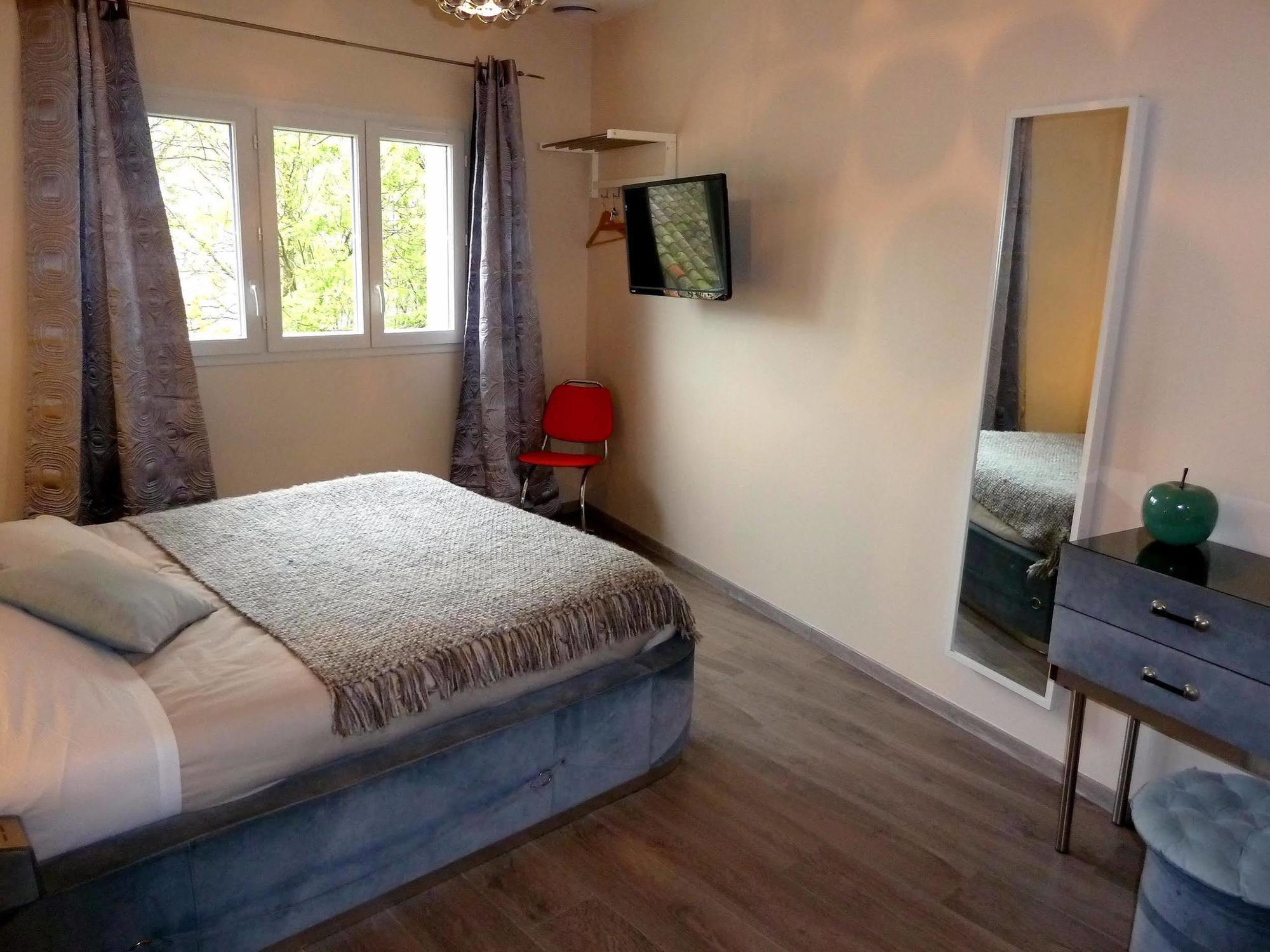 Du Vieux Logis Restaurant 3* Lanas