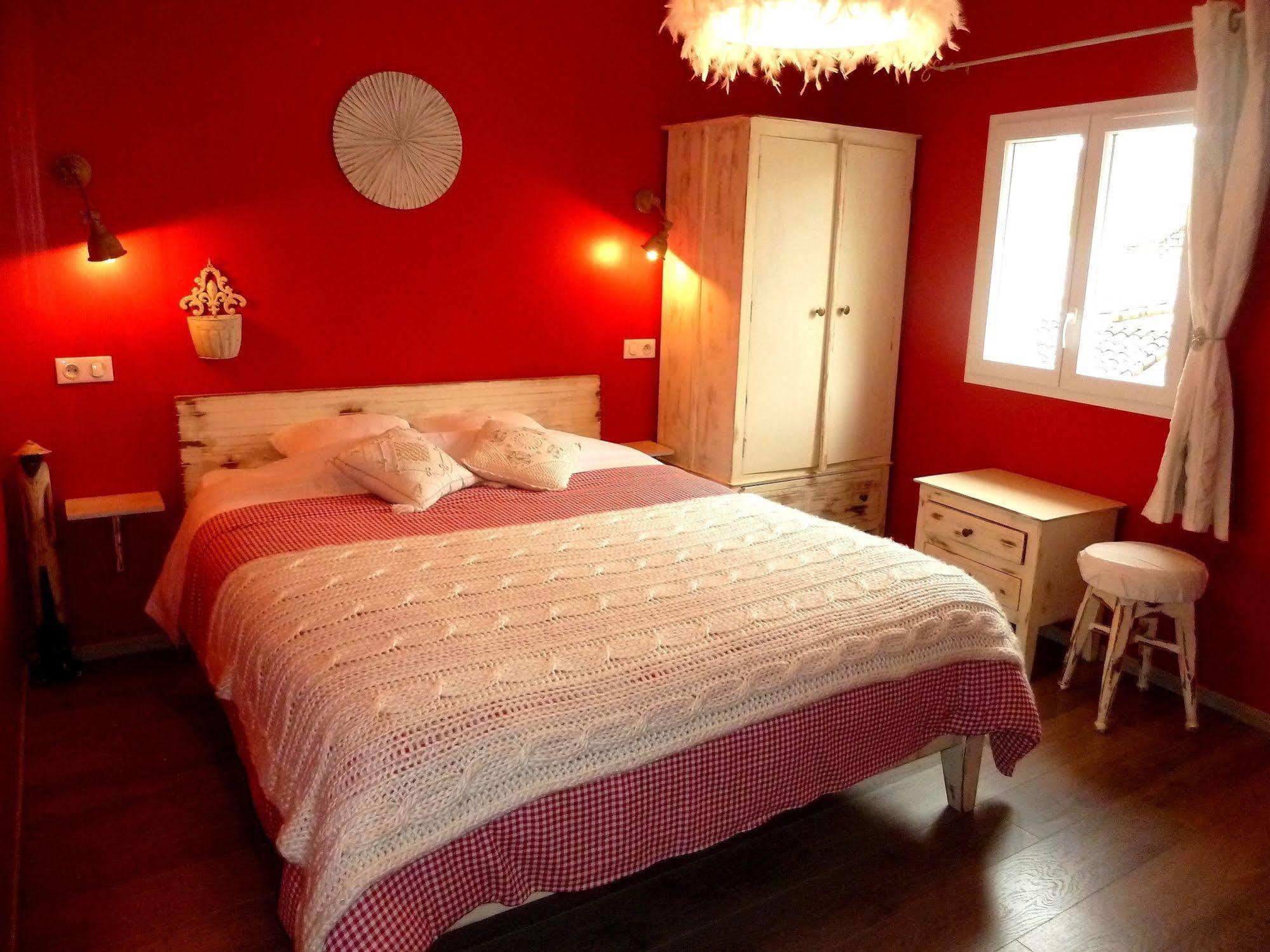 Hotel Du Vieux Logis Restaurant Lanas